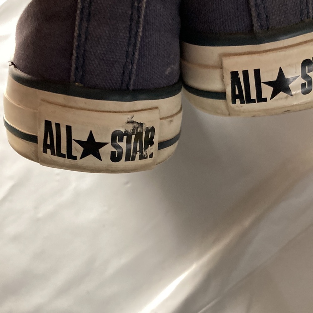 Converse - Picture 2 of 6
